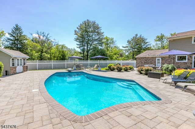 22 Cleveland Cir, Montgomery Twp., NJ 08558