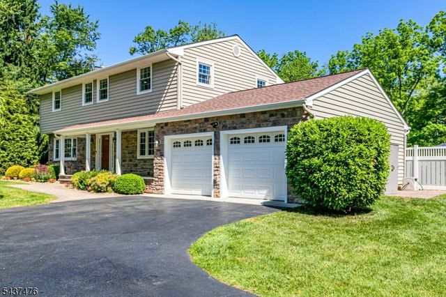 22 Cleveland Cir, Montgomery Twp., NJ 08558