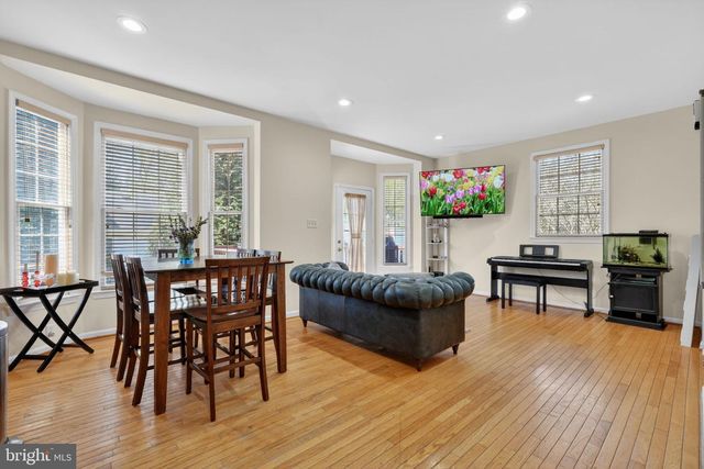 8010 READINGTON CT, Springfield, VA 22152