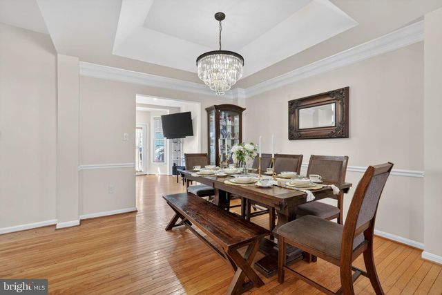 8010 READINGTON CT, Springfield, VA 22152