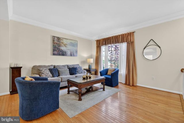 8010 READINGTON CT, Springfield, VA 22152