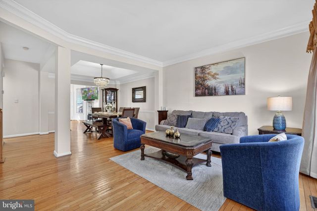 8010 READINGTON CT, Springfield, VA 22152