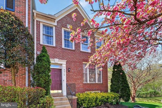 8010 READINGTON CT, Springfield, VA 22152