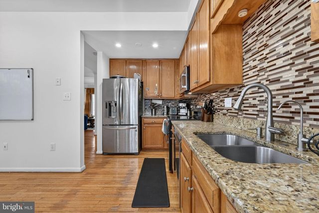 8010 READINGTON CT, Springfield, VA 22152