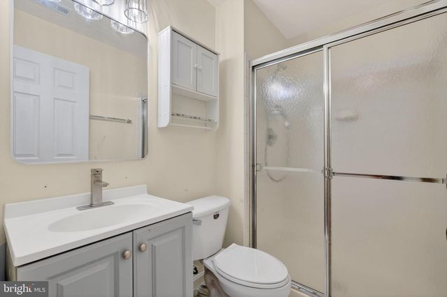 8010 READINGTON CT, Springfield, VA 22152