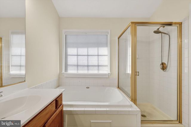 8010 READINGTON CT, Springfield, VA 22152