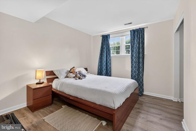 8010 READINGTON CT, Springfield, VA 22152