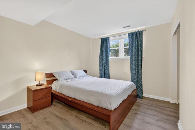 8010 READINGTON CT, Springfield, VA 22152