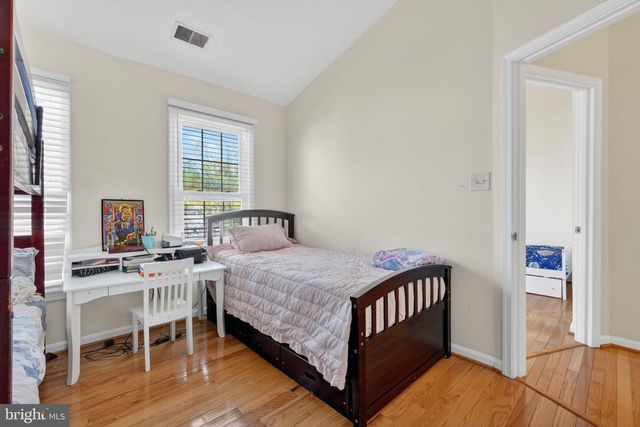 8010 READINGTON CT, Springfield, VA 22152
