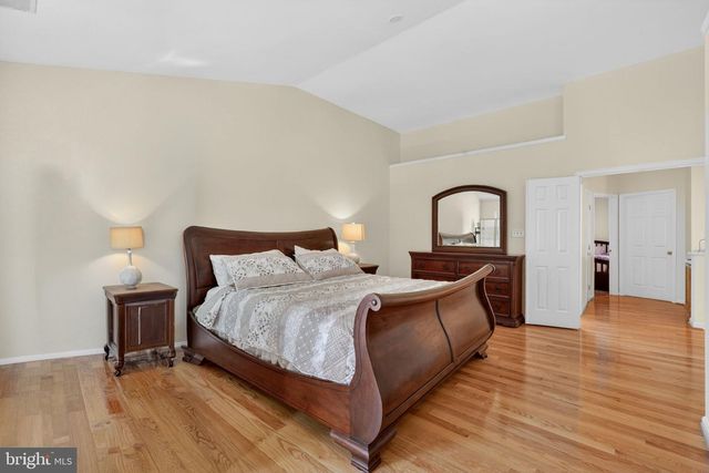 8010 READINGTON CT, Springfield, VA 22152