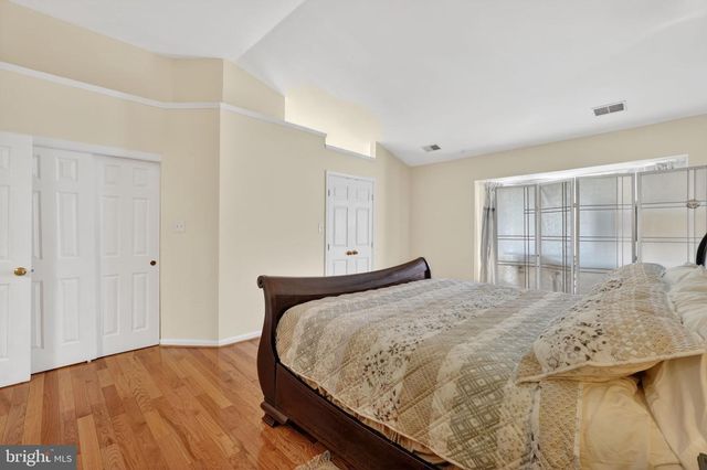 8010 READINGTON CT, Springfield, VA 22152