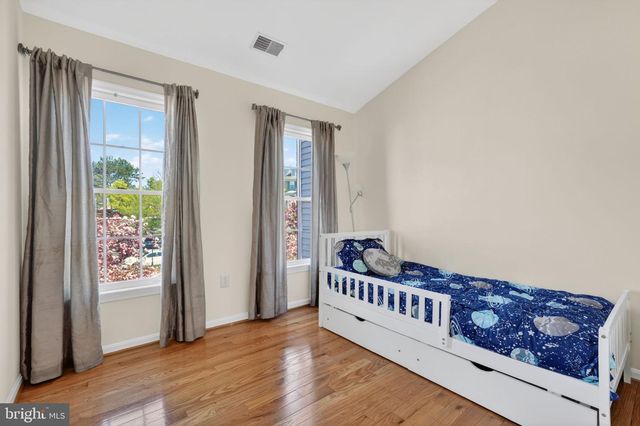8010 READINGTON CT, Springfield, VA 22152