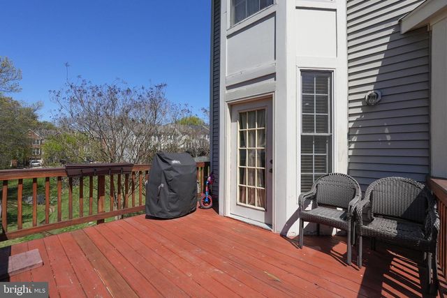 8010 READINGTON CT, Springfield, VA 22152