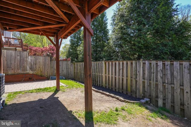 8010 READINGTON CT, Springfield, VA 22152