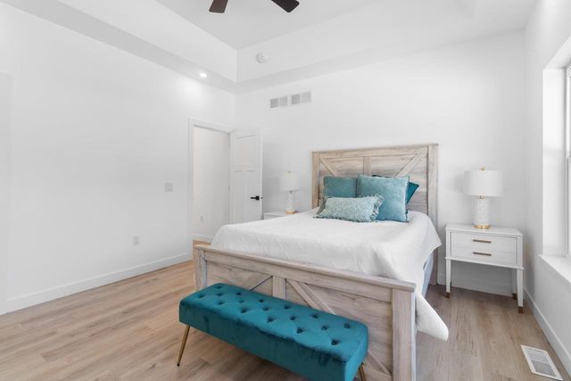 5614 Glorious Drive, Madison, WI 53718