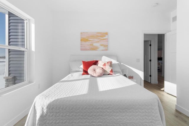 5614 Glorious Drive, Madison, WI 53718