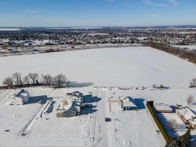 5614 Glorious Drive, Madison, WI 53718