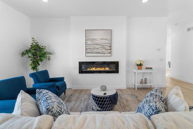 5614 Glorious Drive, Madison, WI 53718