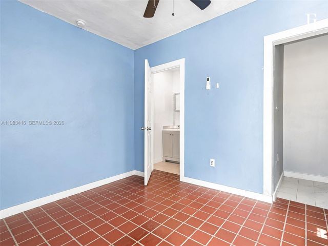 1195 NW 48th St, Miami, FL 33127