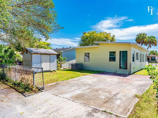 1195 NW 48th St, Miami, FL 33127