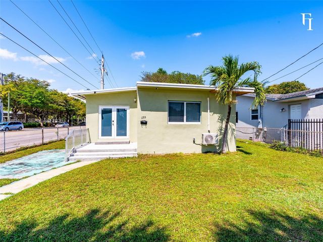 1195 NW 48th St, Miami, FL 33127