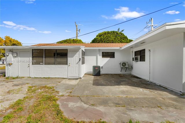 6200 Fletcher St, Hollywood, FL 33023