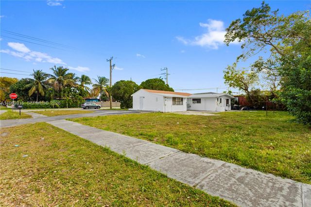 6200 Fletcher St, Hollywood, FL 33023