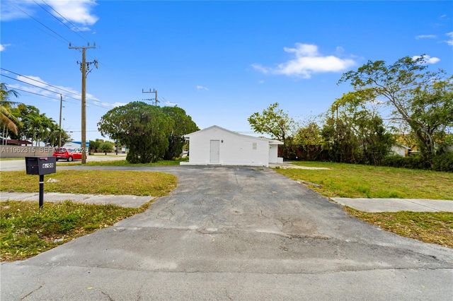 6200 Fletcher St, Hollywood, FL 33023