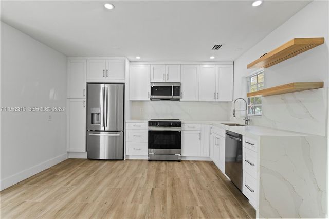 6200 Fletcher St, Hollywood, FL 33023