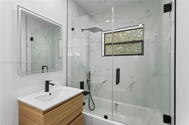 6200 Fletcher St, Hollywood, FL 33023