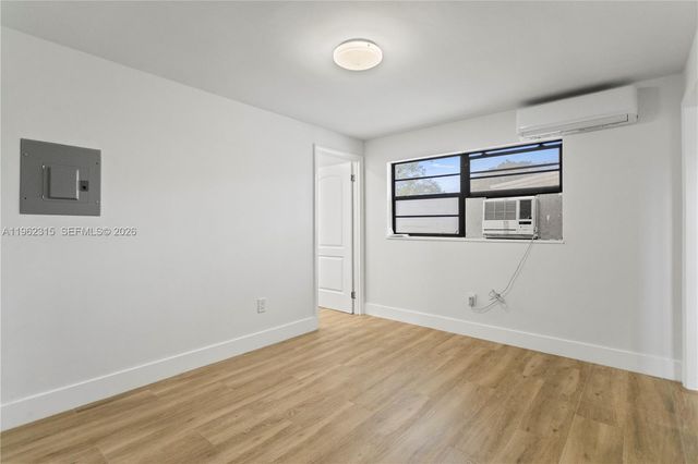 6200 Fletcher St, Hollywood, FL 33023