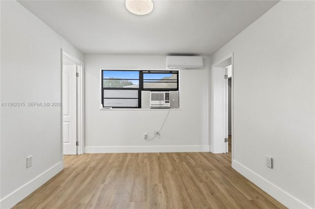 6200 Fletcher St, Hollywood, FL 33023