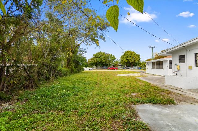 6200 Fletcher St, Hollywood, FL 33023