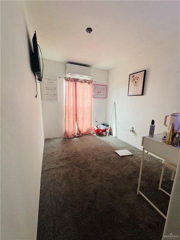 8215 Copa De Oro Street, Edinburg, TX 78542