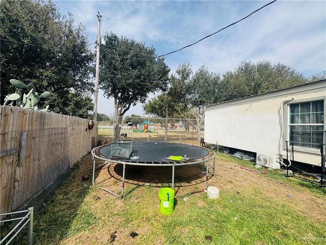 8215 Copa De Oro Street, Edinburg, TX 78542