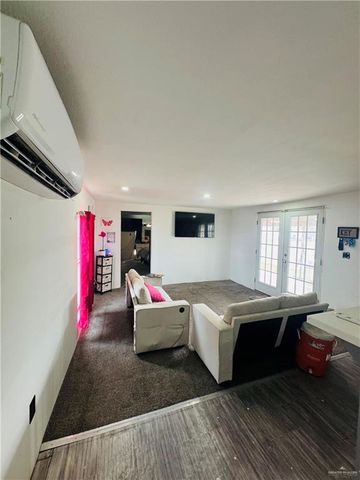 8215 Copa De Oro Street, Edinburg, TX 78542