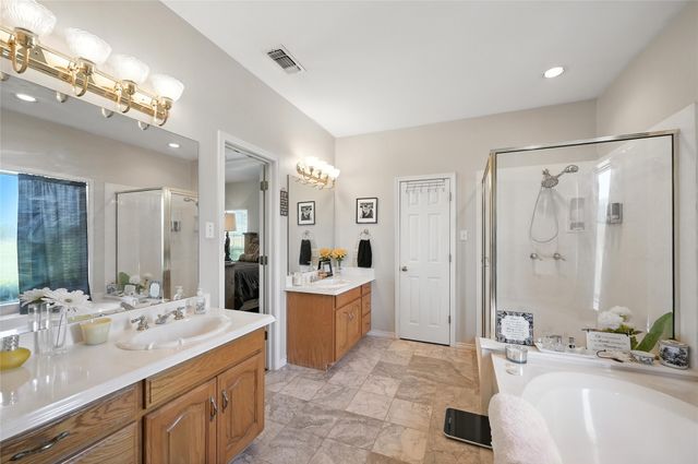 2134 Rs County Road 1402, Point, TX 75472