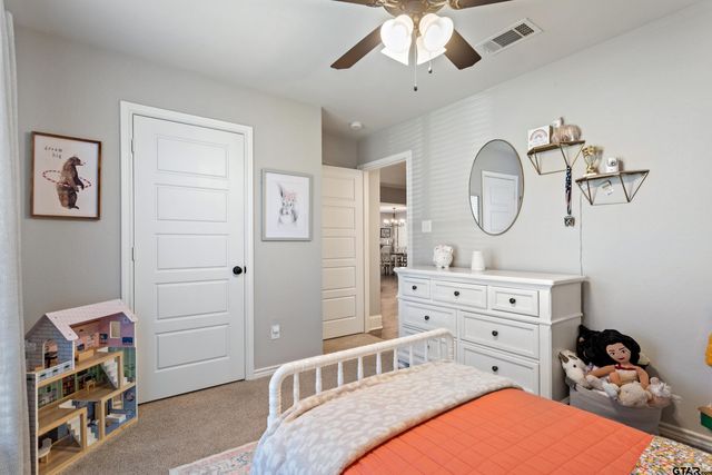 19890 Meadow West Lane, Flint, TX 75762