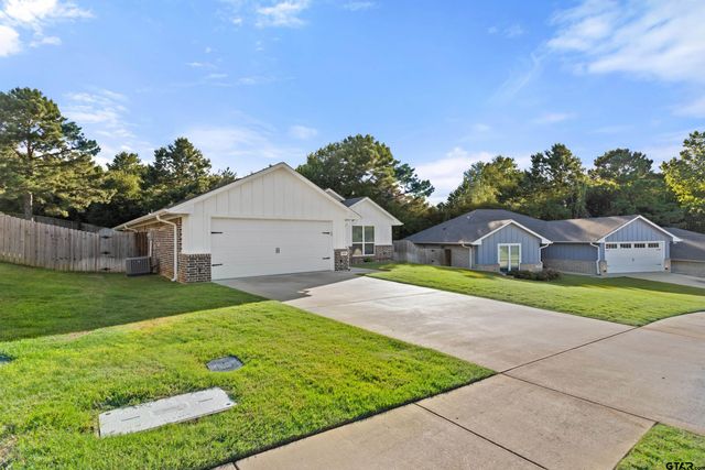 19890 Meadow West Lane, Flint, TX 75762