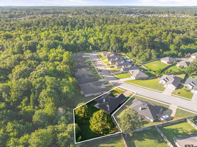 19890 Meadow West Lane, Flint, TX 75762