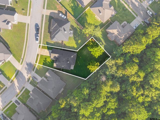 19890 Meadow West Lane, Flint, TX 75762
