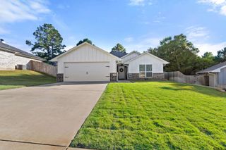 19890 Meadow West Lane, Flint, TX 75762