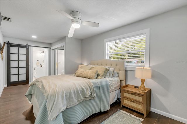 1402 E VOORHIS AVENUE, Deland, FL 32724