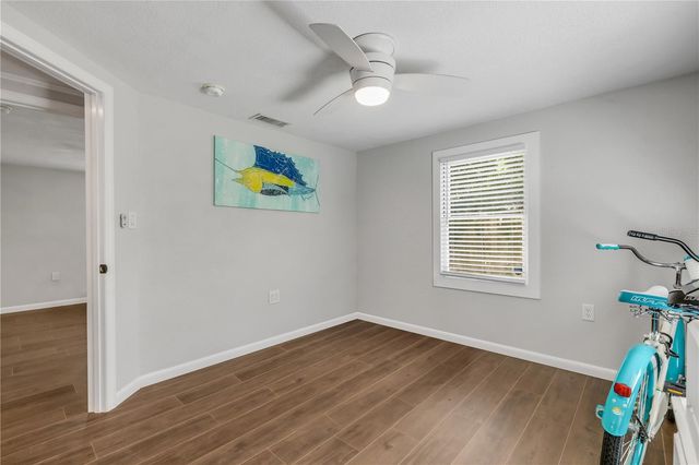 1402 E VOORHIS AVENUE, Deland, FL 32724