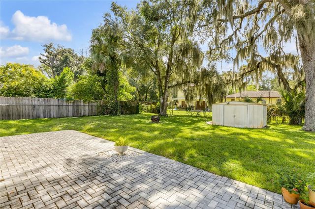 1402 E VOORHIS AVENUE, Deland, FL 32724
