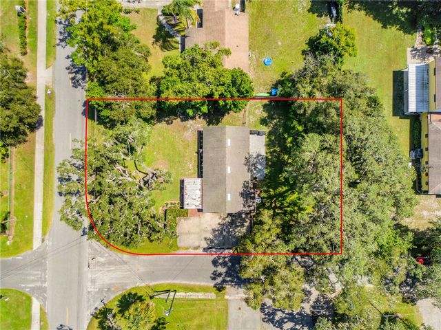 1402 E VOORHIS AVENUE, Deland, FL 32724