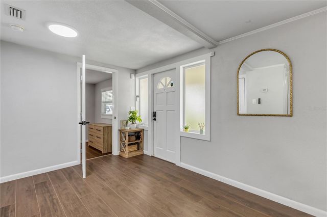 1402 E VOORHIS AVENUE, Deland, FL 32724