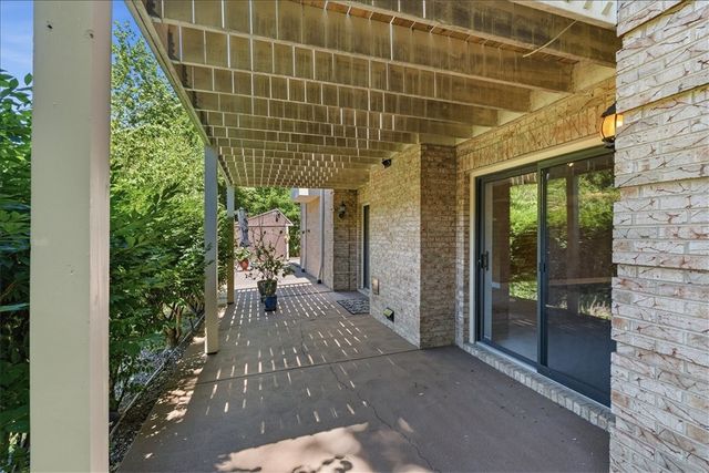 267 Seasons Dr, Marshall, PA 15090