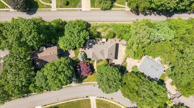 267 Seasons Dr, Marshall, PA 15090