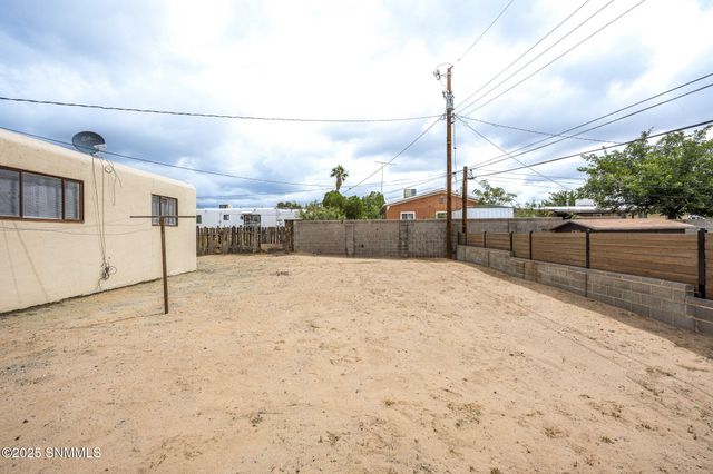 2356 E Idaho Avenue, Las Cruces, NM 88001